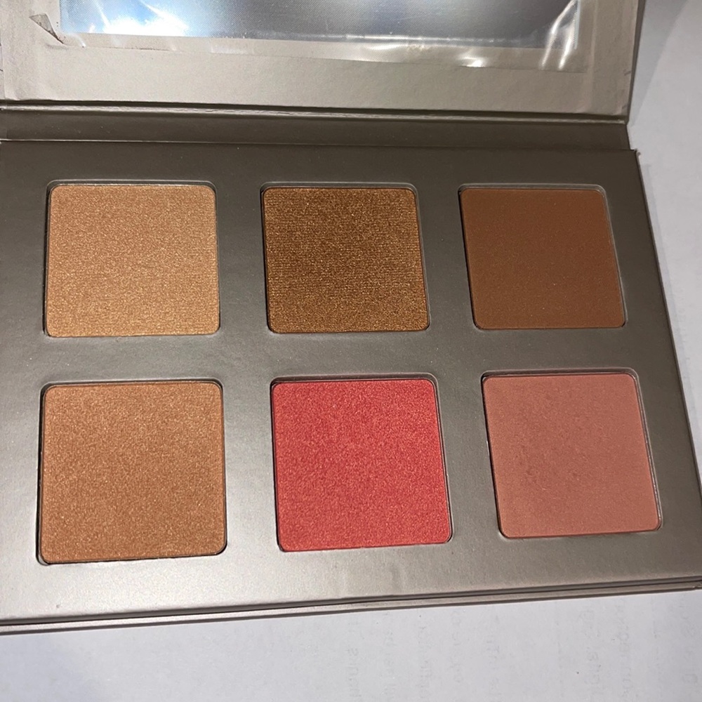 BLAZE CHASER FACE PALETTE